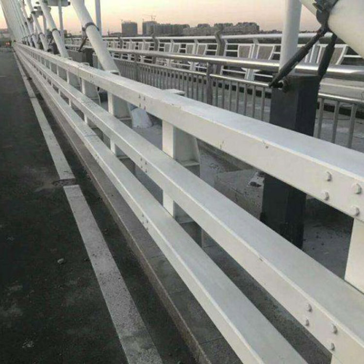 桥梁护栏